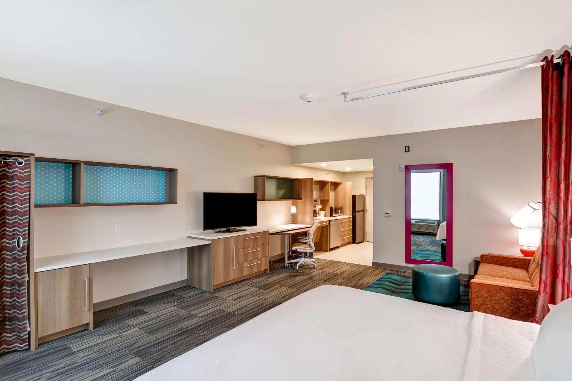 Hotel Home2 By Hilton